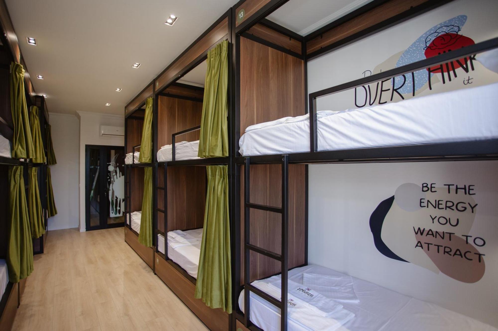 שקודר Corner Hostel מראה חיצוני תמונה